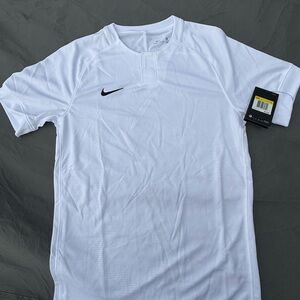 Nike Men’s White Short Sleeve Soccer Jersey with Black Swoosh